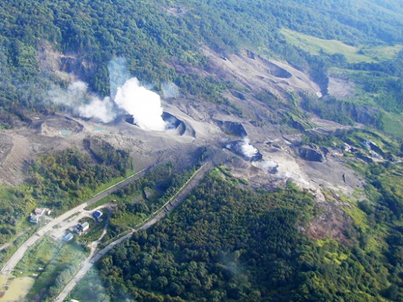 有珠山空撮の様子(筆者撮影)