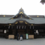 大國魂神社と枝垂れ桜